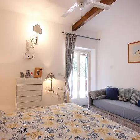 Semesterbostad Casa Mina Parghelia